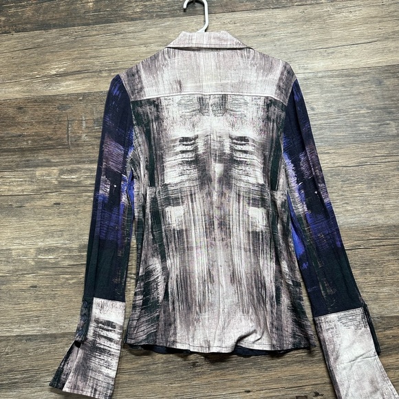 Anni Kuan Blue and Black Abstract Button Down Shirt - Picture 3 of 8